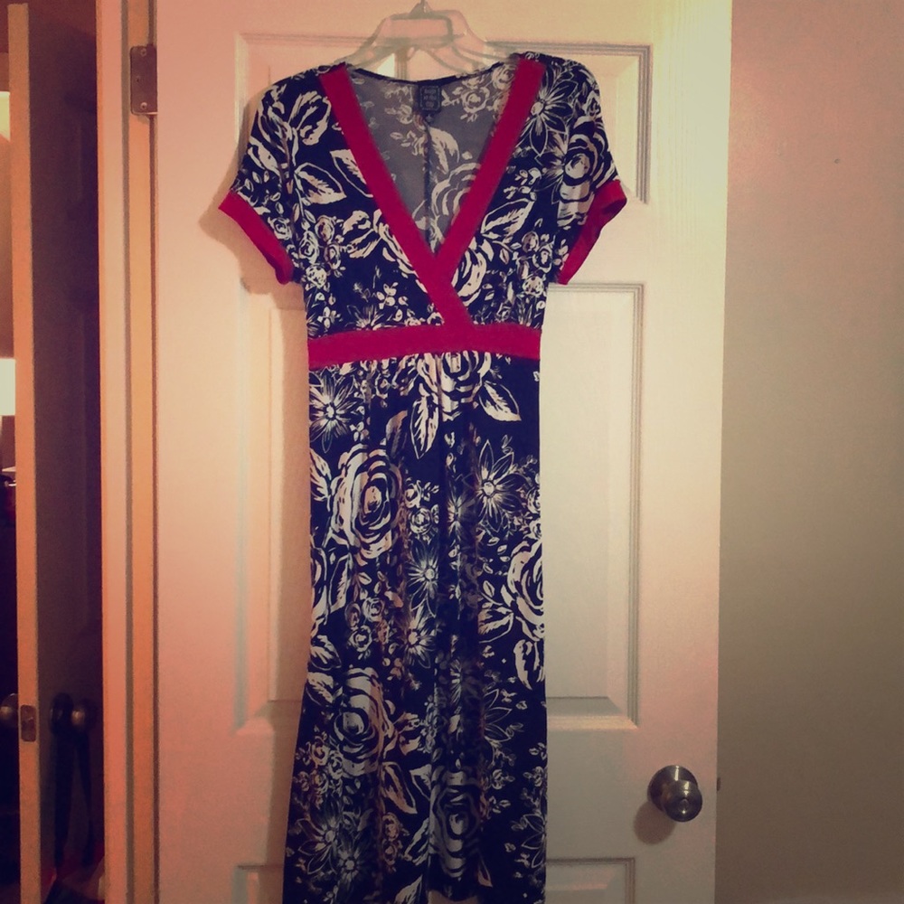 Black and white print dress